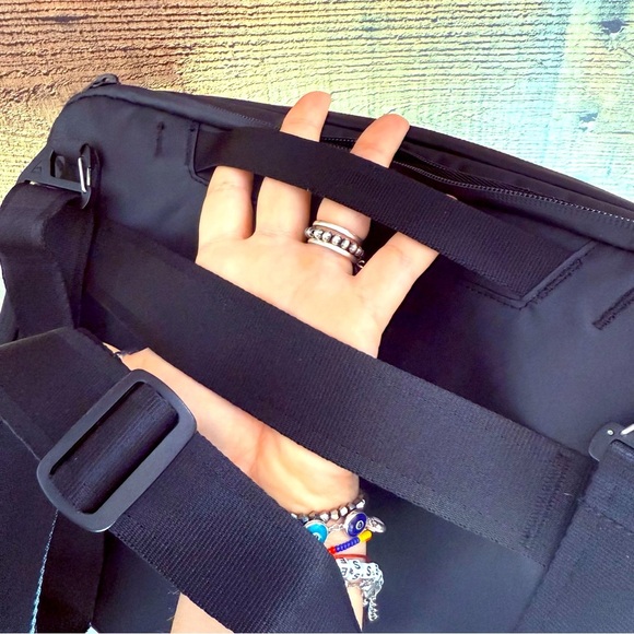 Nomatic Tech Case Bag - Picture 14 of 14